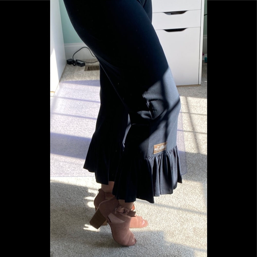 Matilda Jane Size S - Black “Big Ruffle” pants EUC - Picture 5 of 5